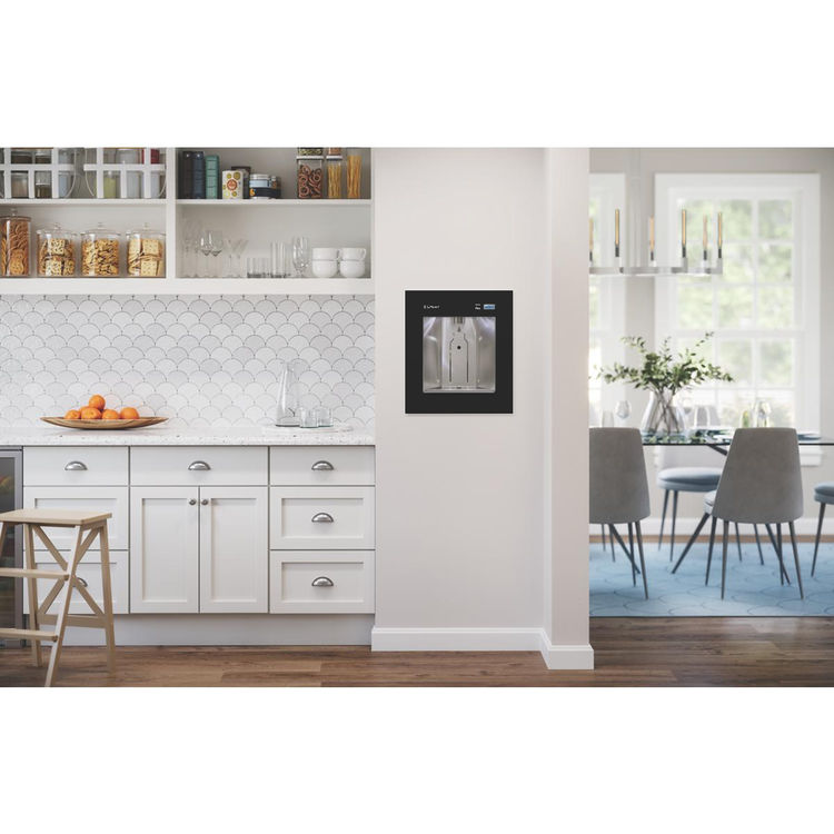 Elkay ezH2O Liv内置过滤饮水机，远程冷水机，午夜- LBWD06BKK